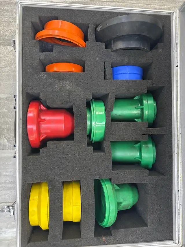 Spicer/Dana SPI401 Seal Installation Kit in case - Photo 3