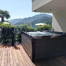 3 Seat Therapy Hot Tub For Sale