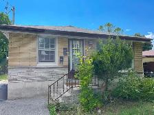 ATTN TRENT STUDENTS - 3 Bdrm Prime North End Location