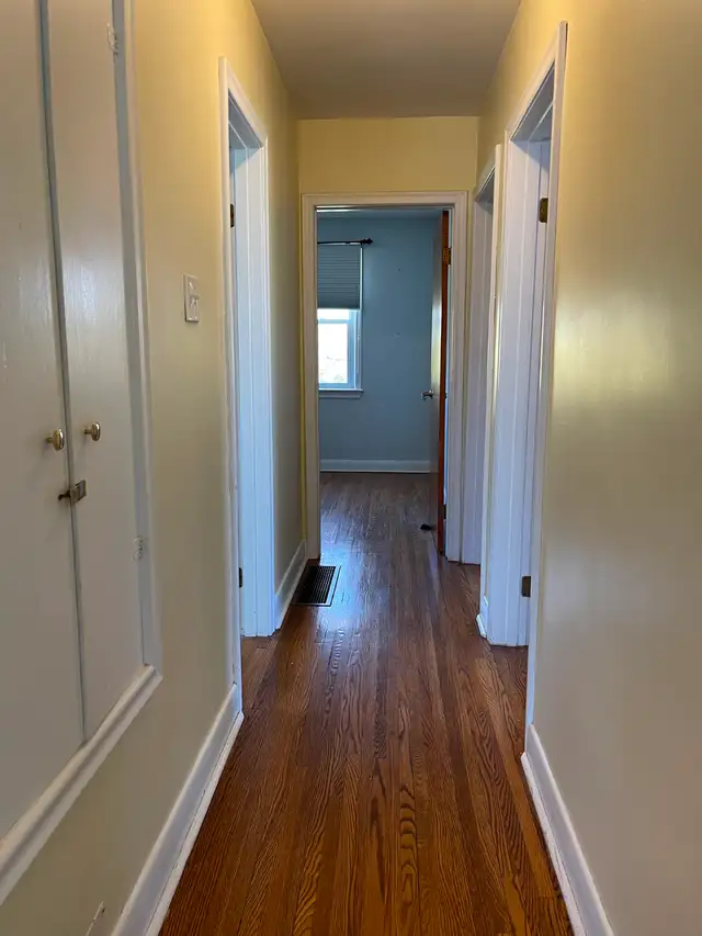 ATTN TRENT STUDENTS - 3 Bdrm Prime North End Location - Photo 6