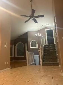 Bright & Spacious 2 bed 2 bath 2 livingroom
