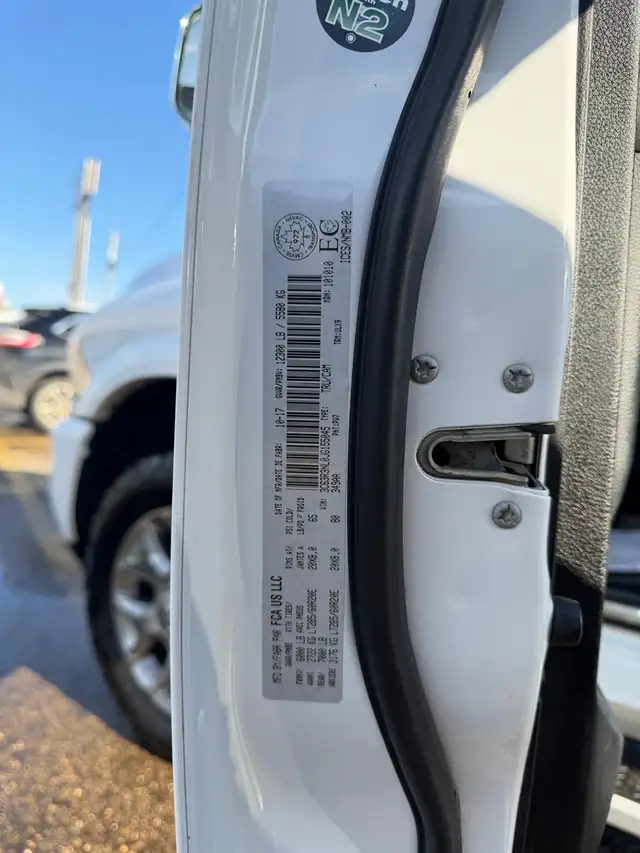2018 Ram 3500 LIMITED MEGACAB 4X4 6'4 BOX /1 OWNER NO ACCIDENTS - Photo 22