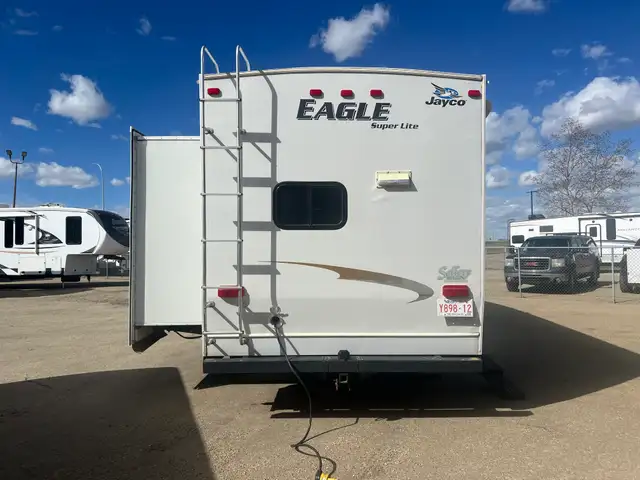 2009 Jayco Eagle  255RKS REAR KITCHEN, COUPLES UNIT - Photo 4