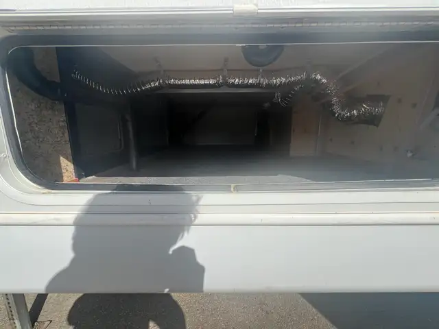 2009 Jayco Eagle  255RKS REAR KITCHEN, COUPLES UNIT - Photo 10