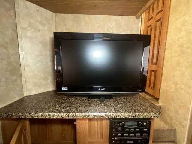 2009 Jayco Eagle  255RKS REAR KITCHEN, COUPLES UNIT - Photo 16