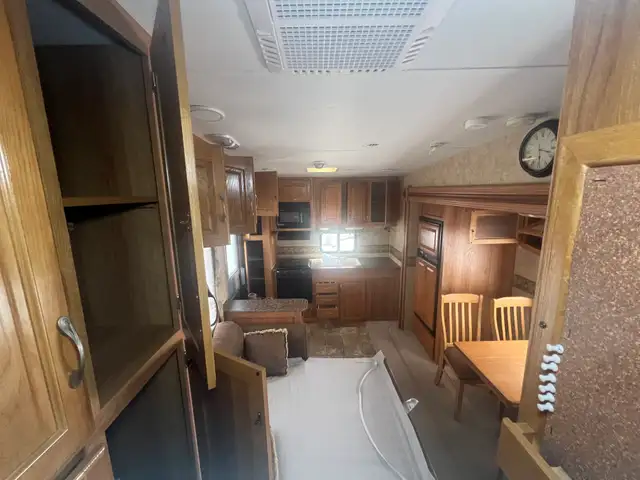 2009 Jayco Eagle  255RKS REAR KITCHEN, COUPLES UNIT - Photo 24
