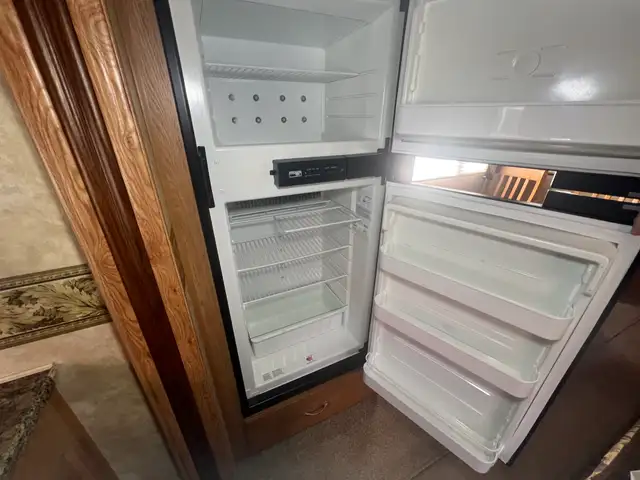 2009 Jayco Eagle  255RKS REAR KITCHEN, COUPLES UNIT - Photo 27