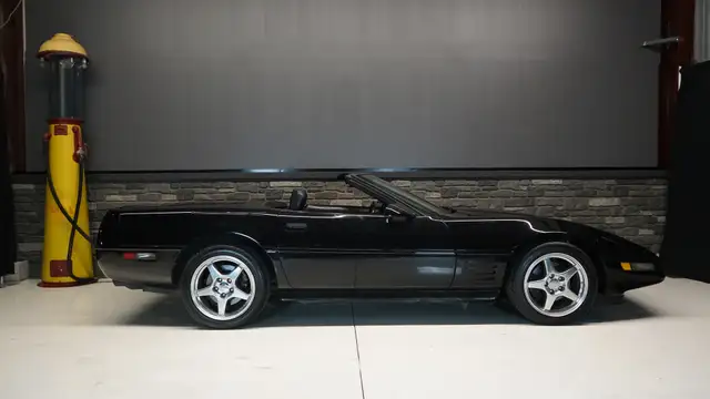 1992 Chevrolet Corvette - Photo 2