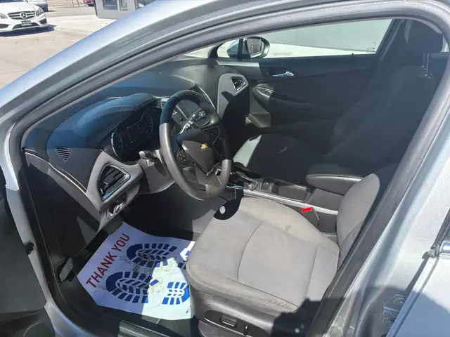 2018 CHEVROLET CRUZE LT - B/U CAM - HEATED SEATS - VOCAL ASSIST - Photo 10