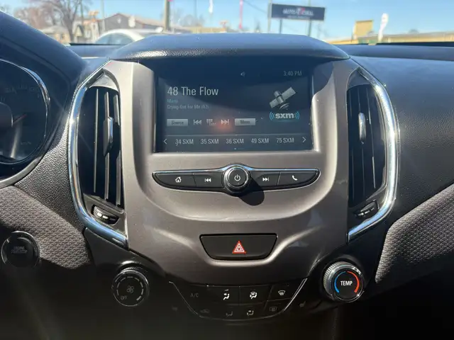 2018 CHEVROLET CRUZE LT - B/U CAM - HEATED SEATS - VOCAL ASSIST - Photo 11