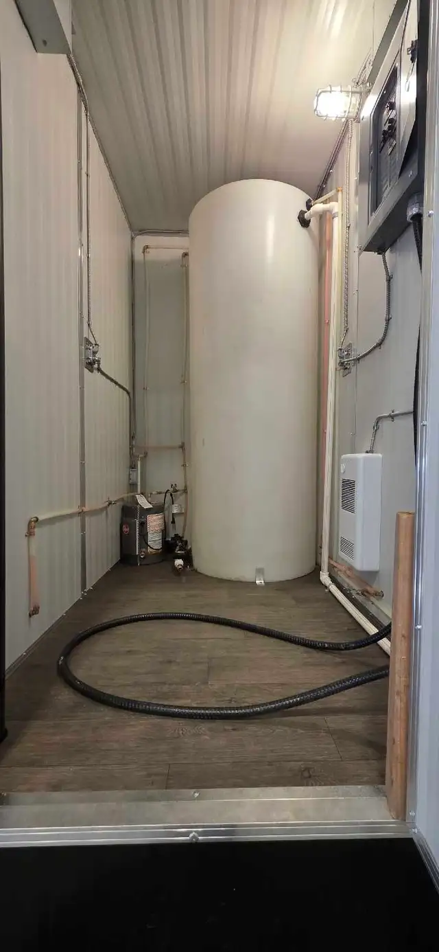 Mobile Washroom Trailer - Photo 8