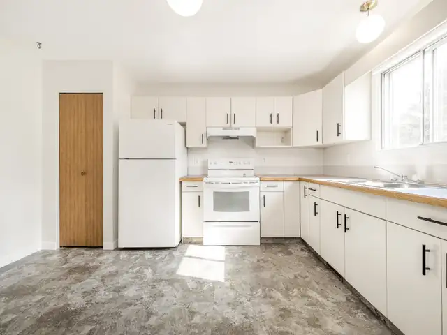 3 Bedroom Town house for rent on Westside - Photo 7