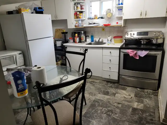 Furnished room for rent - Photo 3