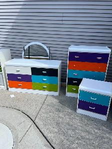 Kids dresser set