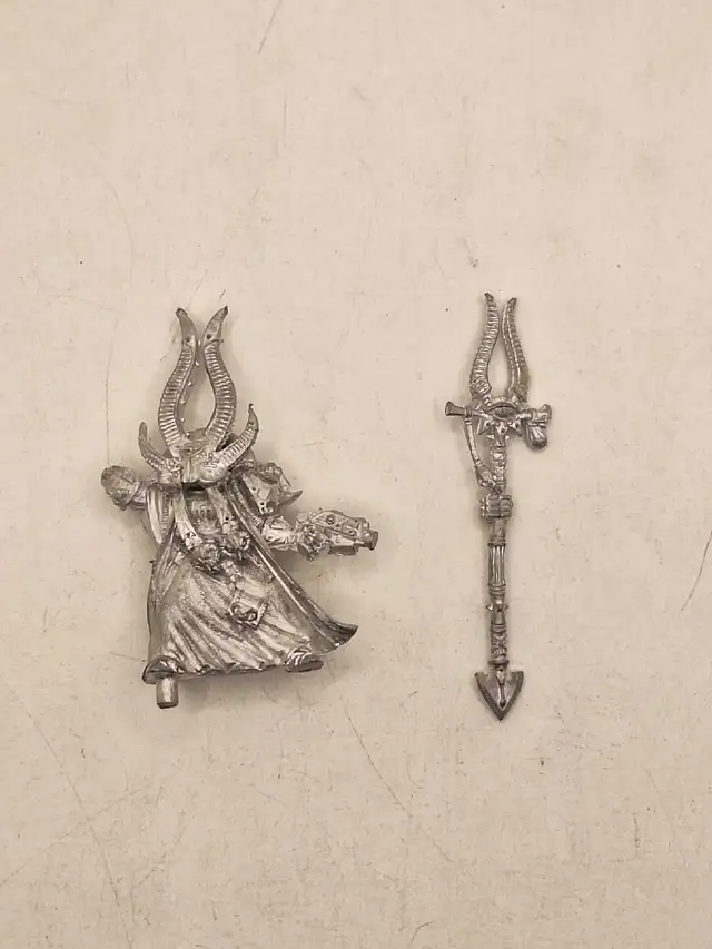 Warhammer 40k Metal oop Thousand Sons Ahrimam no back pack