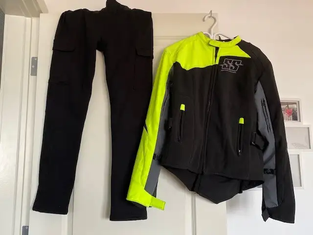 MOTORCYCLE GEAR LADIES - EXCELLENT CONDITION - Photo 4