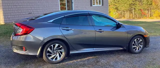 2017 Honda Civic EX - Photo 4