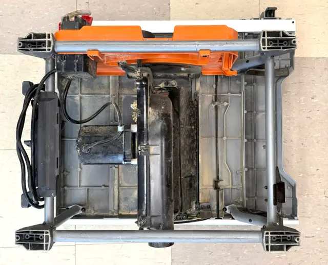 RIDGID 15 Amp 10'' Table Saw with Folding Stand $299 - Photo 6