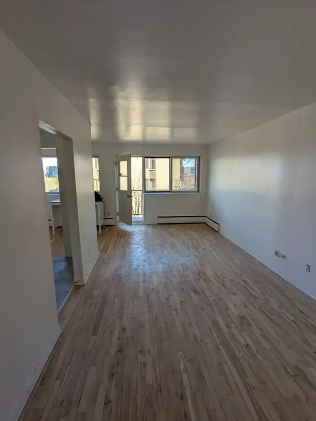 4½ ROSEMONT | Balcon | Chauffage & Eau chaude inclus | Disponibl