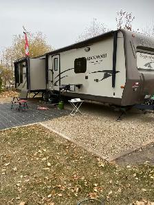 2014 Rockwood Travel Trailer for sale