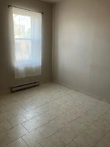 1 BDRM APT ALL UTILITIES INCLUDED - Photo 6