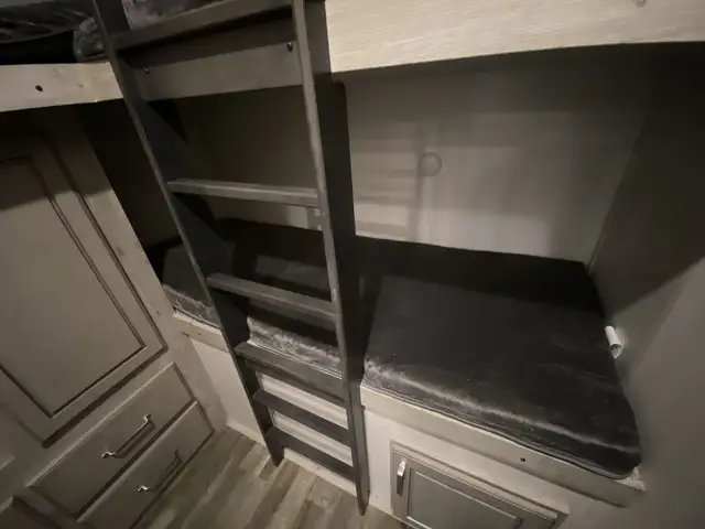 Brand New 2023 Keystone Avalanche 352BH – Priced Below Cost - Photo 25