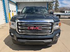2017 GMC Canyon 4WD SLE - Photo 4