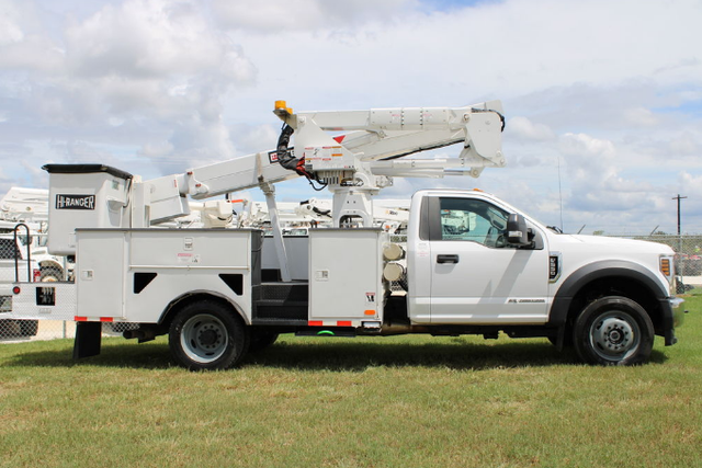 2019 Ford F550 Terex TL37M Bucket Truck