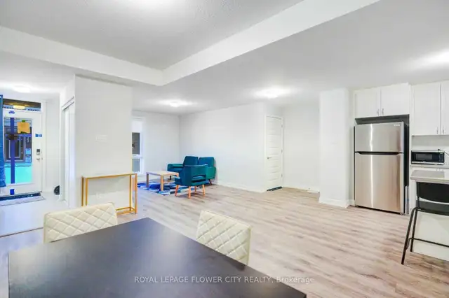 Townhouse -Home for rent - Photo 5