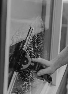 window cleaner
