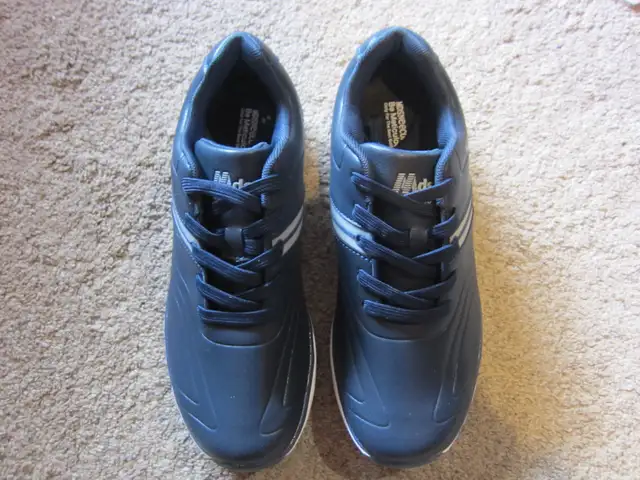 GET 2 REAL NICE LIGHTWEIGHT NEW PAIRS GOLF SHOES FOR $95