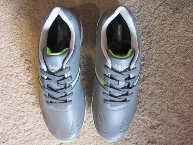 GET 2 REAL NICE LIGHTWEIGHT NEW PAIRS GOLF SHOES FOR $95 - Photo 2
