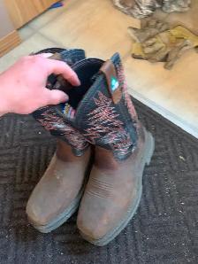 Steel toe cowboy boots
