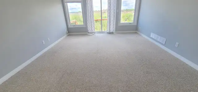 Inclusive Rent! 3 bedrooms 2 Bathrooms Upper level Kingston West - Photo 4