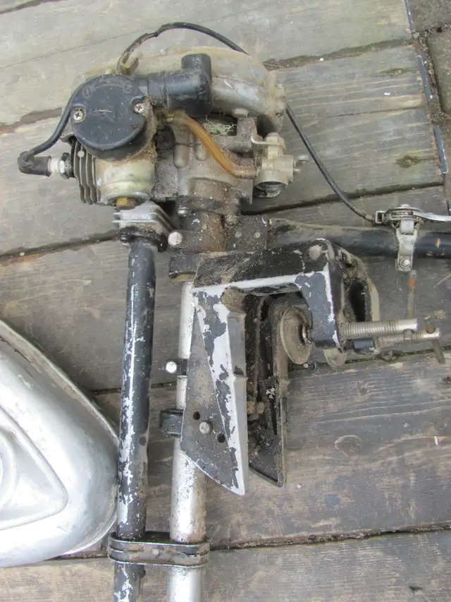 Moteur hors bord antique West Ben a vendre