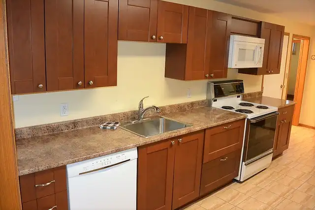 Furnished 2-bed, 1 bath Suite for Rent in Drayton Valley! - Photo 2