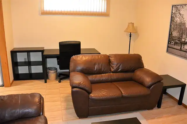 Furnished 2-bed, 1 bath Suite for Rent in Drayton Valley! - Photo 5