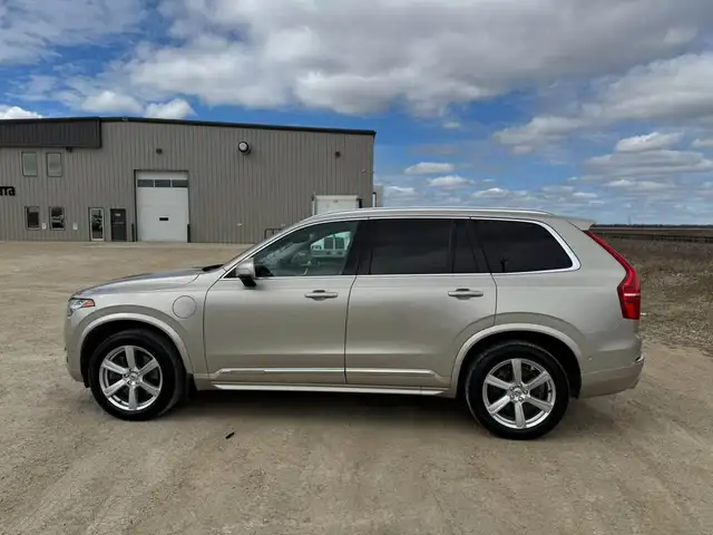 2016 Volvo XC90 T8 Inscription Hybrid - Photo 4