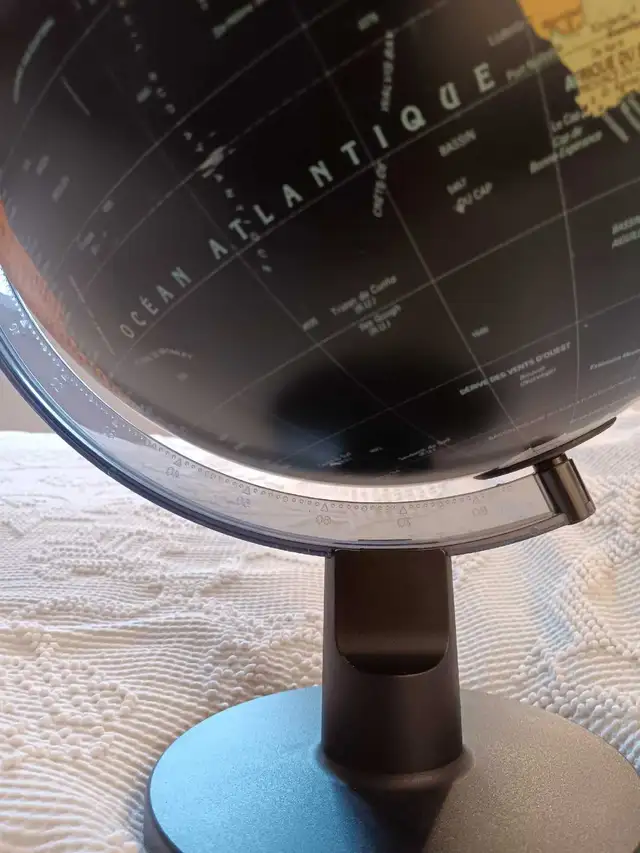 Globe terrestre magnifique - Photo 4