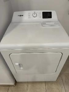 Dryer / sécheuse