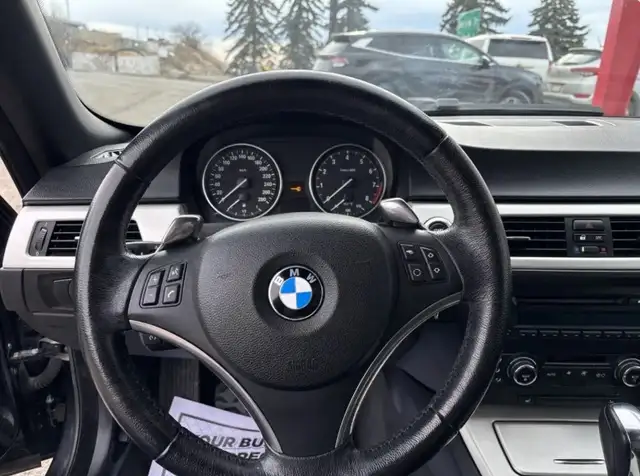2008 BMW 335i Cabriolet – Twin-Turbo Hardtop Convertible - Photo 4