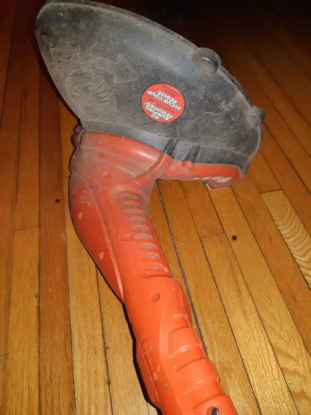 Black and Decker coupe-bordure $40 - Photo 7