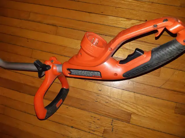 Black and Decker coupe-bordure $40 - Photo 8