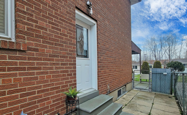 1 Bed 1 Bath - Beautiful, Bright, Ground-Level Unit - Photo 9