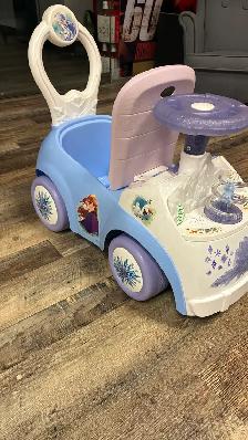 Ride on car Frozen - Photo 3