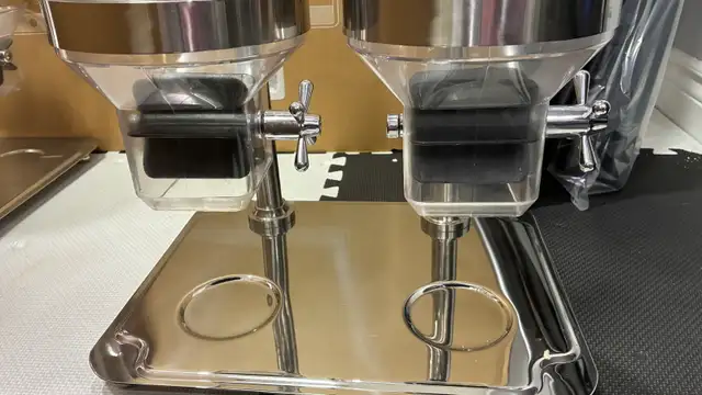 Stainless steel commercial grade dispenser - Photo 3