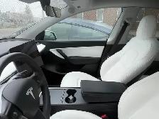 2021 Tesla Model Y Dual Motor AWD White on White - Photo 4