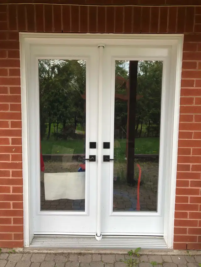 VINYL SLIDING PATIO DOORS SUPPLIED INSTALLED COMPLETE - Photo 5