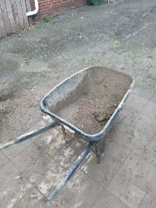 CHEAP  LABOUR! (CONSTRUCTION, GARDENING, ETC) 647-571-9326