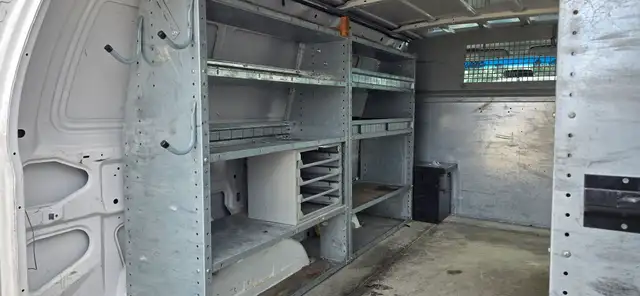 2009 Ford Econoline Cargo Van - Roof Rack & Shelbin - Photo 8